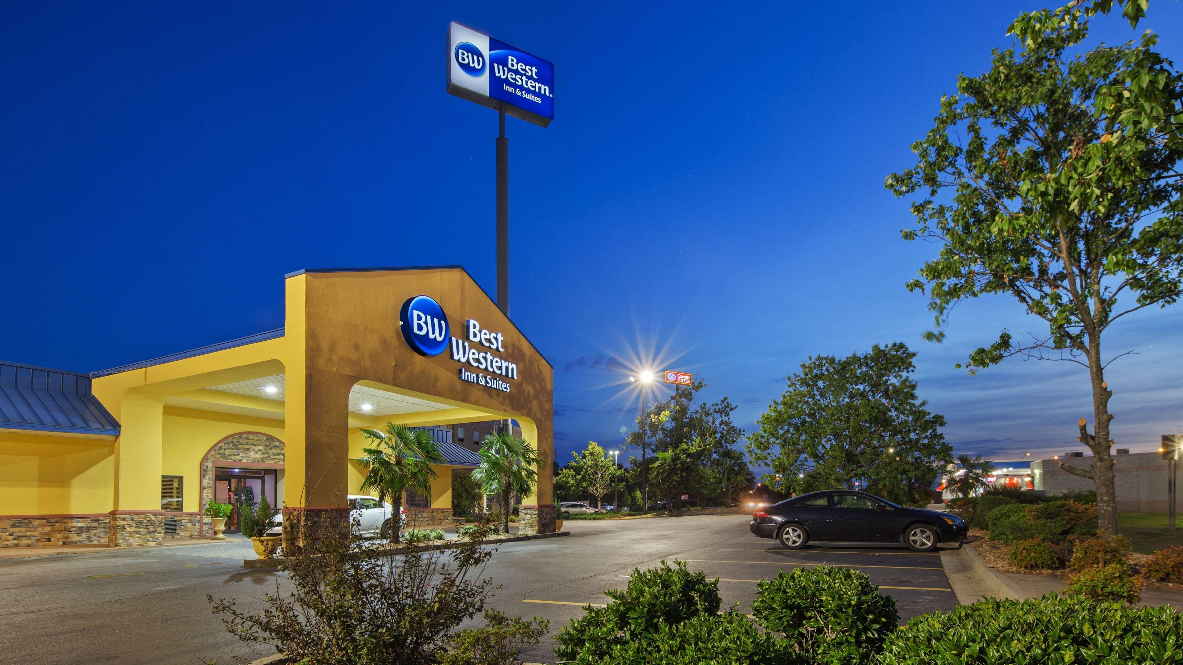 Best Western Inn & Suites Byron Exterior foto