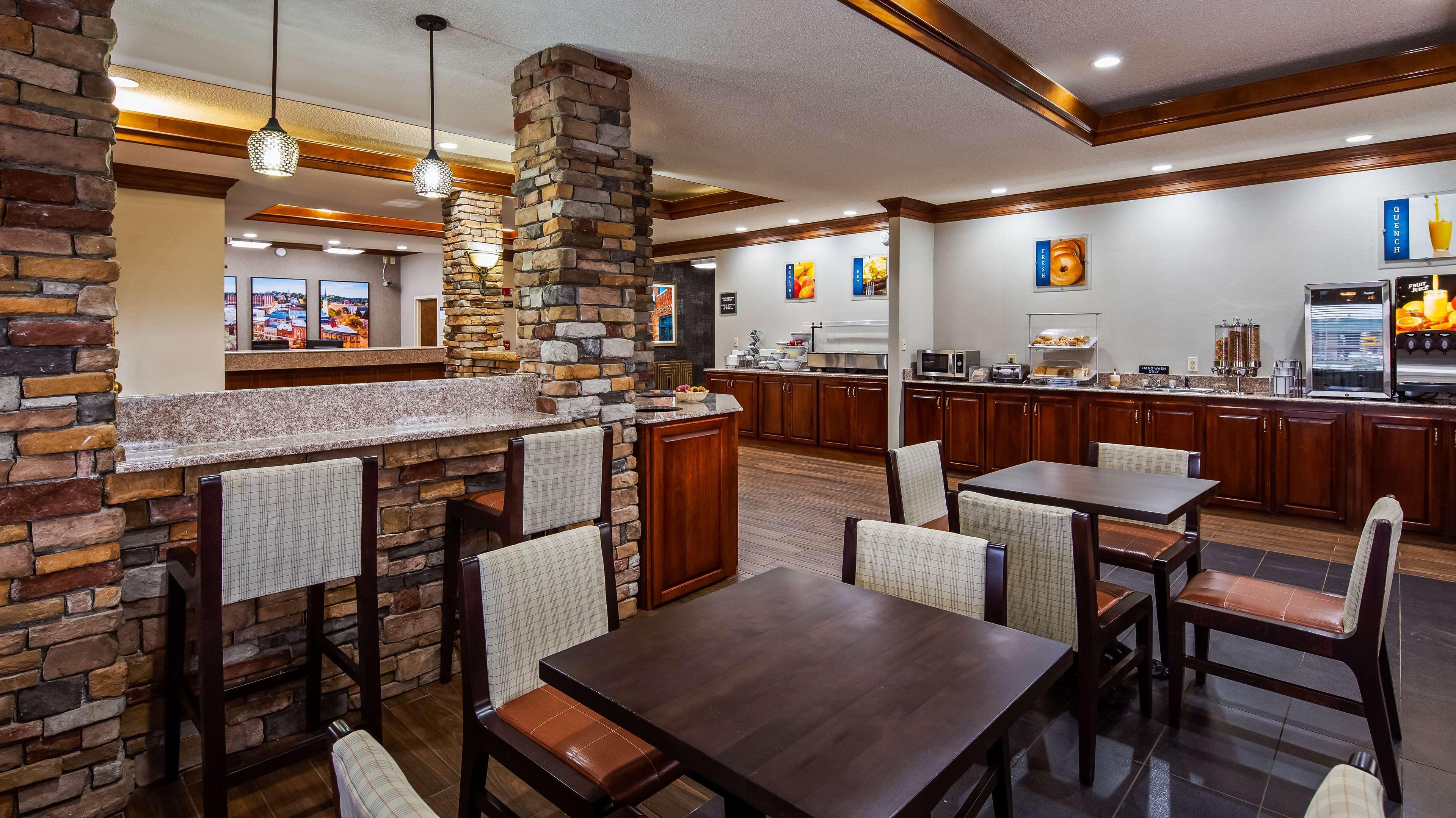 Best Western Inn & Suites Byron Exterior foto